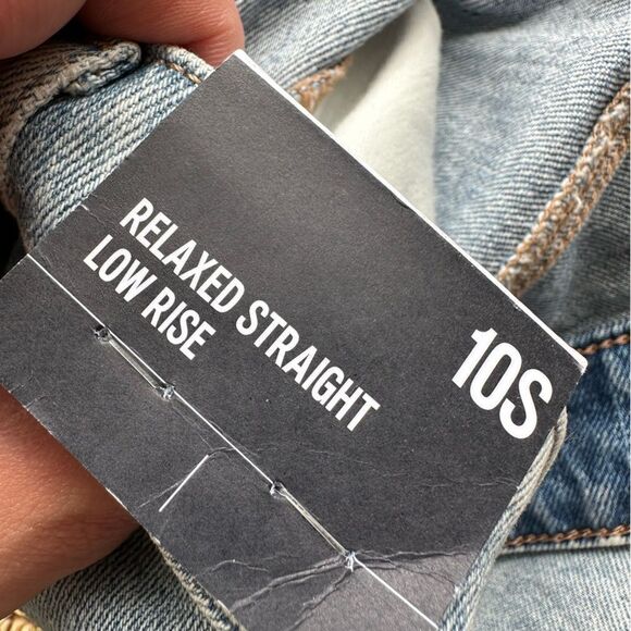 NWT EXPRESS SIZE 10S 10 short Low Rise Light Wash Ripped Baggy Straight Jeans - Picture 2 of 8